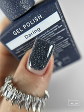 Afbeelding in Gallery-weergave laden, HEYLOVE Gelpolish Daring reflective 15ml