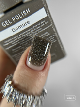 Afbeelding in Gallery-weergave laden, HEYLOVE Gelpolish Demure reflective 15ml