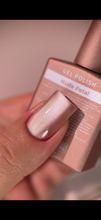 Afbeelding in Gallery-weergave laden, HEYLOVE Cateye Gel Polish nude petal 15ml