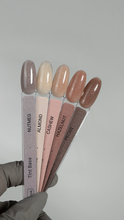 Afbeelding in Gallery-weergave laden, HEYLOVE Tint base Almond 15ml