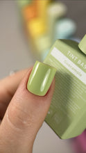 Afbeelding in Gallery-weergave laden, HEYLOVE Tint base Guacamole 15ml