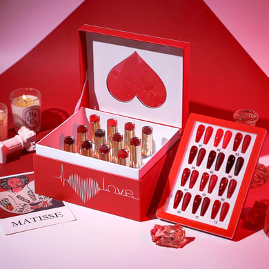 LOVE UNLOCKED Red collection (pre-order) +-2 weken